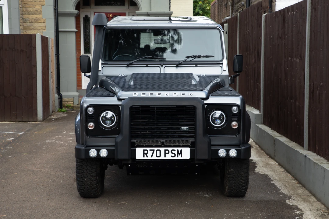2014 Land Rover Defender 110 - Image 20 of 31
