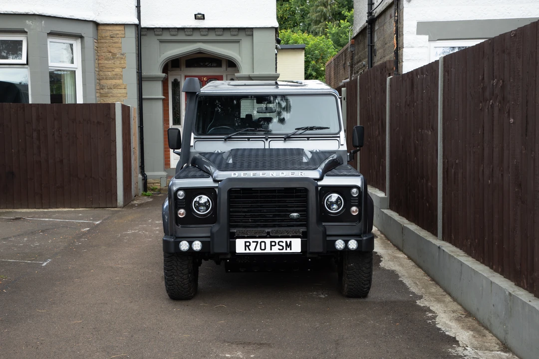 2014 Land Rover Defender 110 - Image 21 of 31