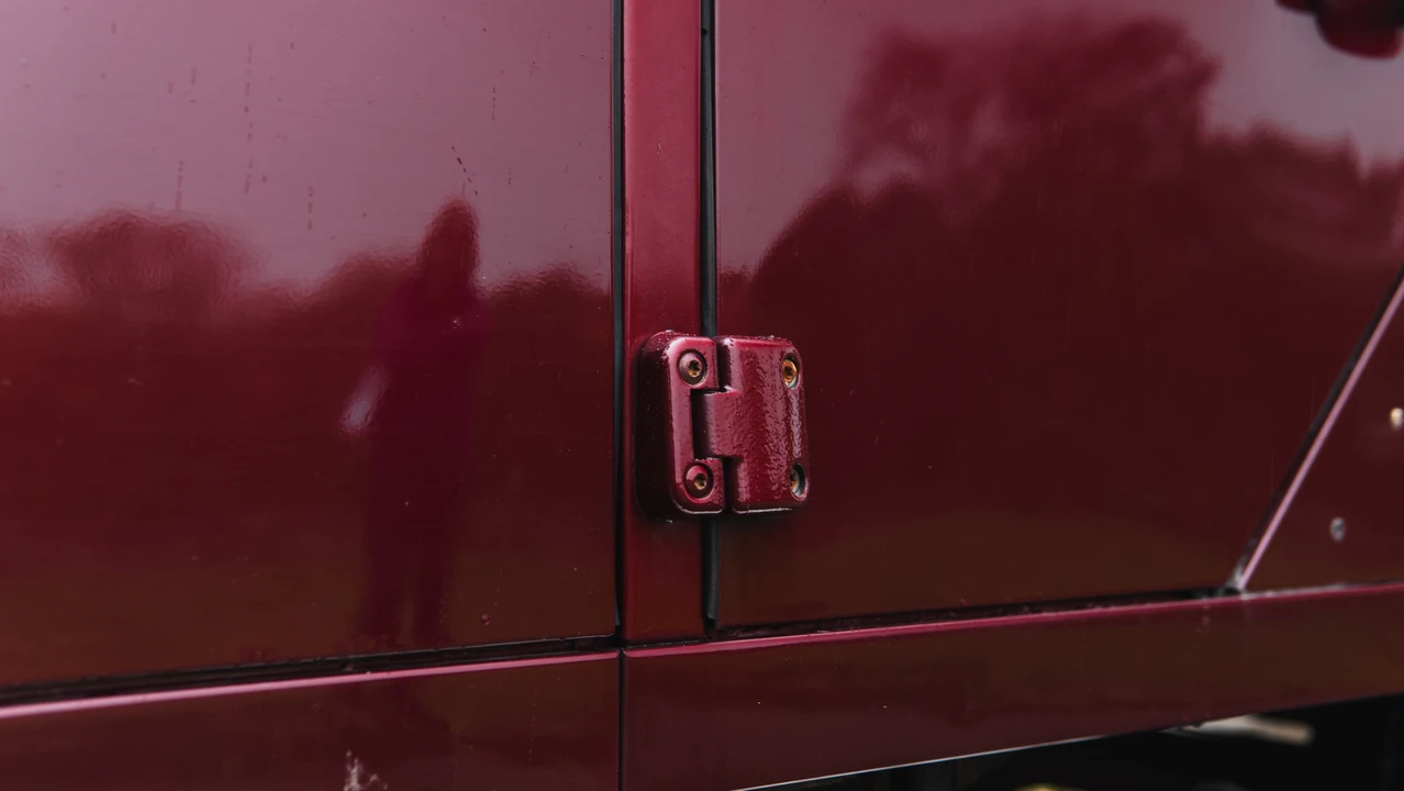 2014 Land Rover Defender 110 - Image 16 of 31