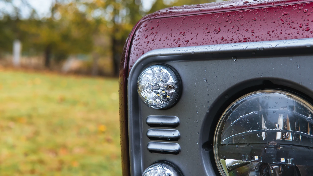 2014 Land Rover Defender 110 - Image 28 of 31