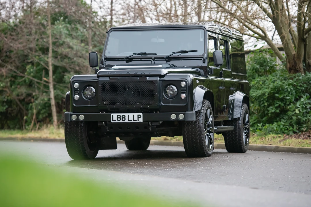 2014 Land Rover Defender 110 - Image 4 of 31