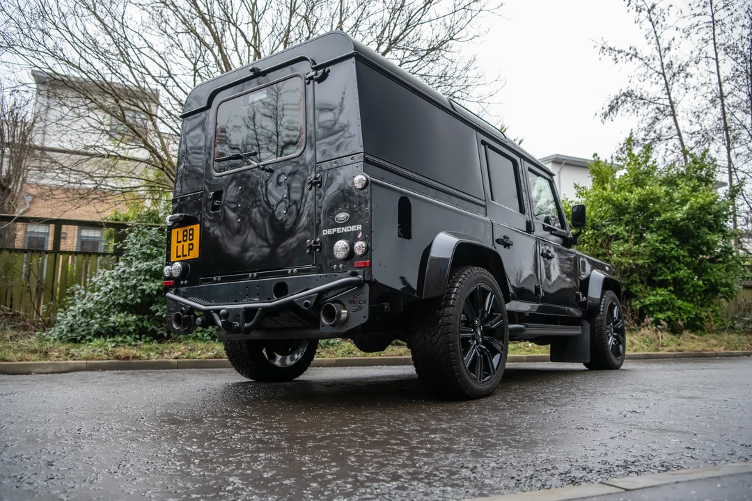 2014 Land Rover Defender 110 - Image 9 of 31