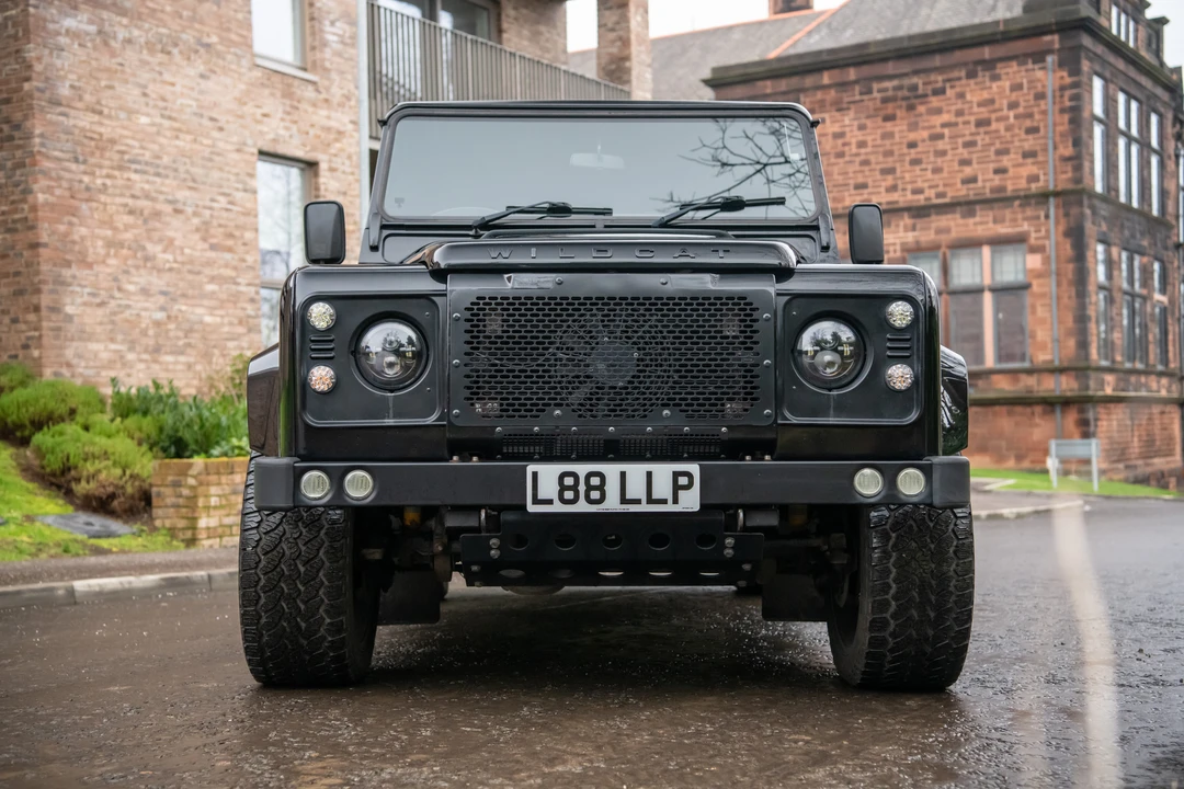 2014 Land Rover Defender 110 - Image 12 of 31