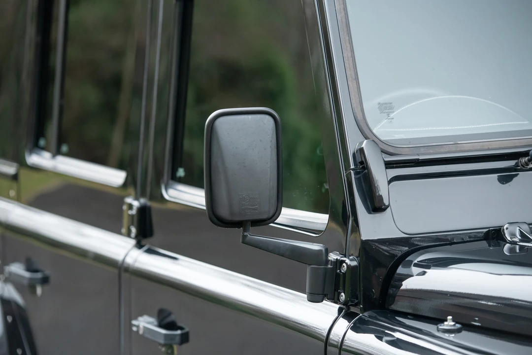 2014 Land Rover Defender 110 - Image 27 of 31
