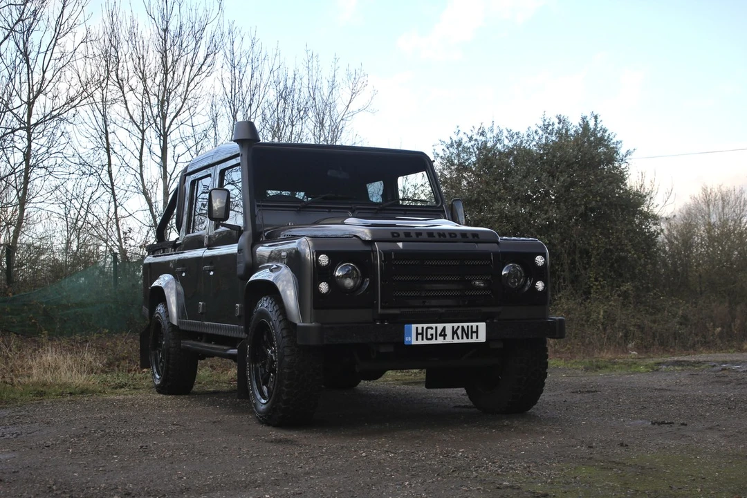 2014 Land Rover Defender 110 - Image 18 of 30