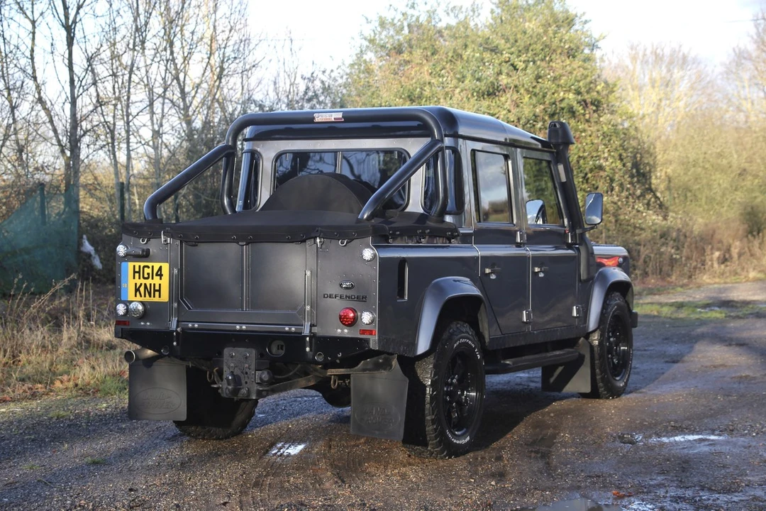 2014 Land Rover Defender 110 - Image 24 of 30