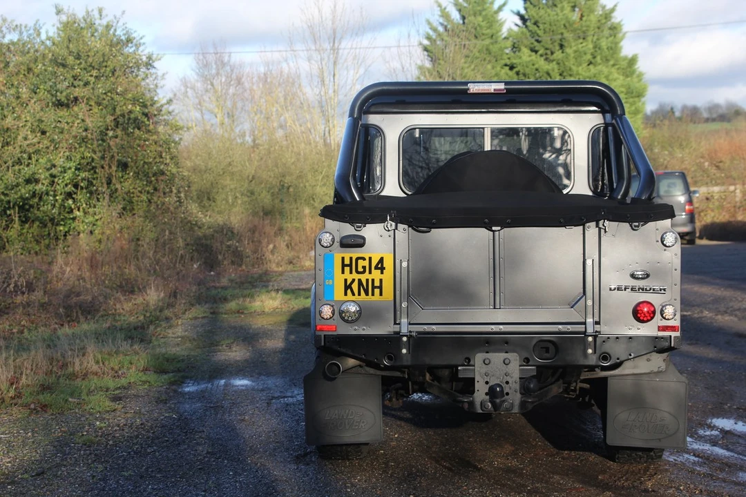 2014 Land Rover Defender 110 - Image 29 of 30