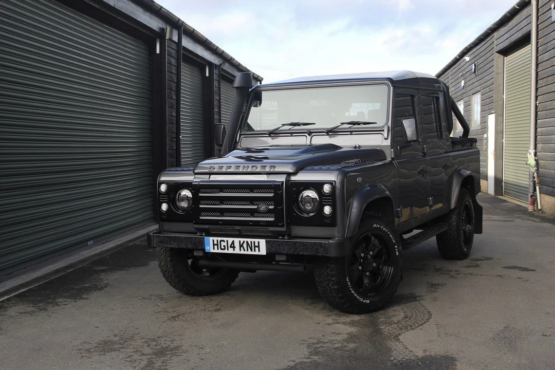 2014 Land Rover Defender 110 - Image 14 of 30