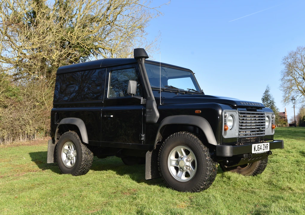 2014 Land Rover Defender 90 - Image 14 of 30