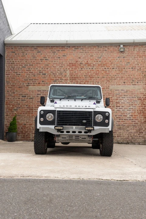 2014 Land Rover Defender 90 - Image 30 of 31