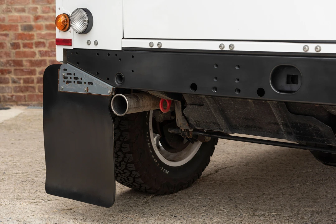 2014 Land Rover Defender 90 - Image 20 of 31