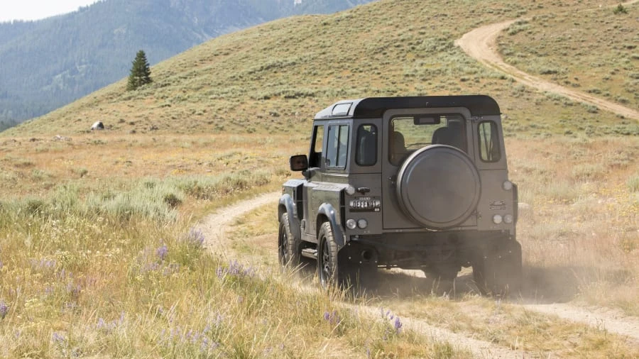 2014 Land Rover Defender 90 - Image 24 of 31