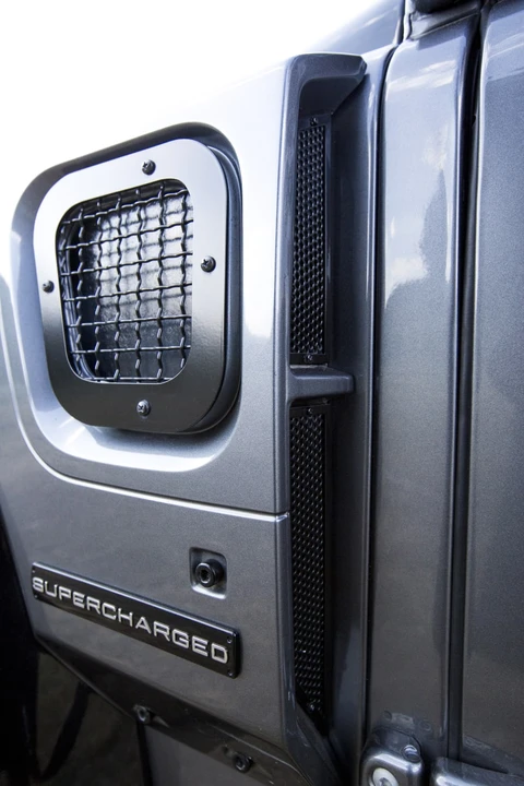 2014 Land Rover Defender 90 - Image 18 of 31