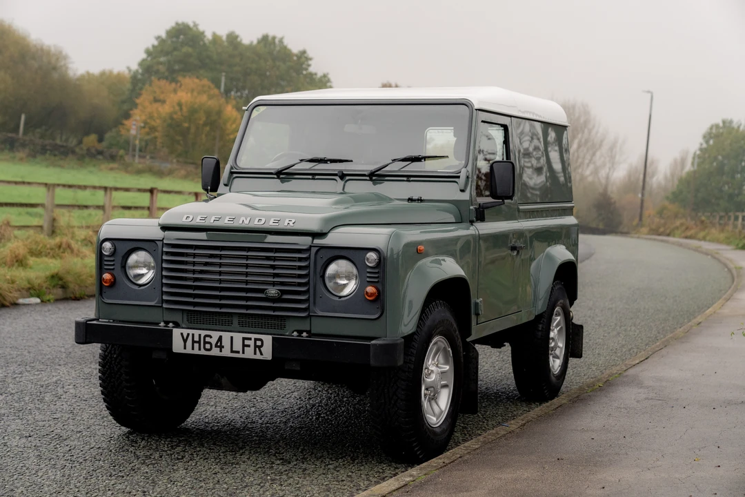 2014 Land Rover Defender 90 - Image 20 of 31