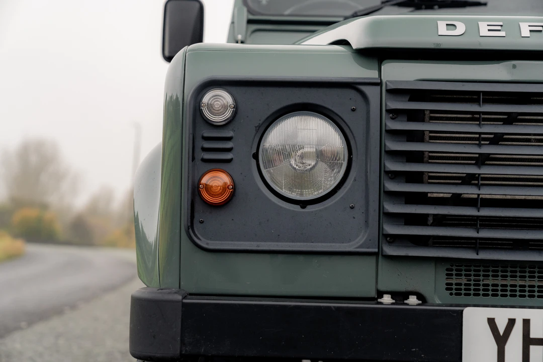2014 Land Rover Defender 90 - Image 24 of 31
