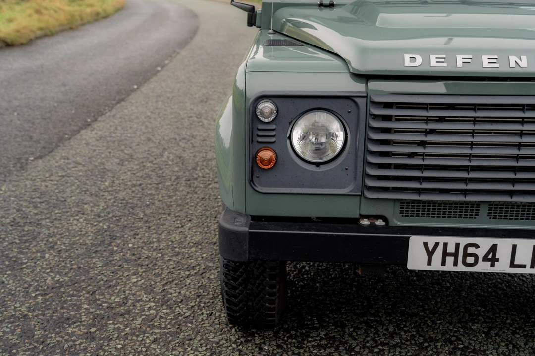 2014 Land Rover Defender 90 - Image 25 of 31