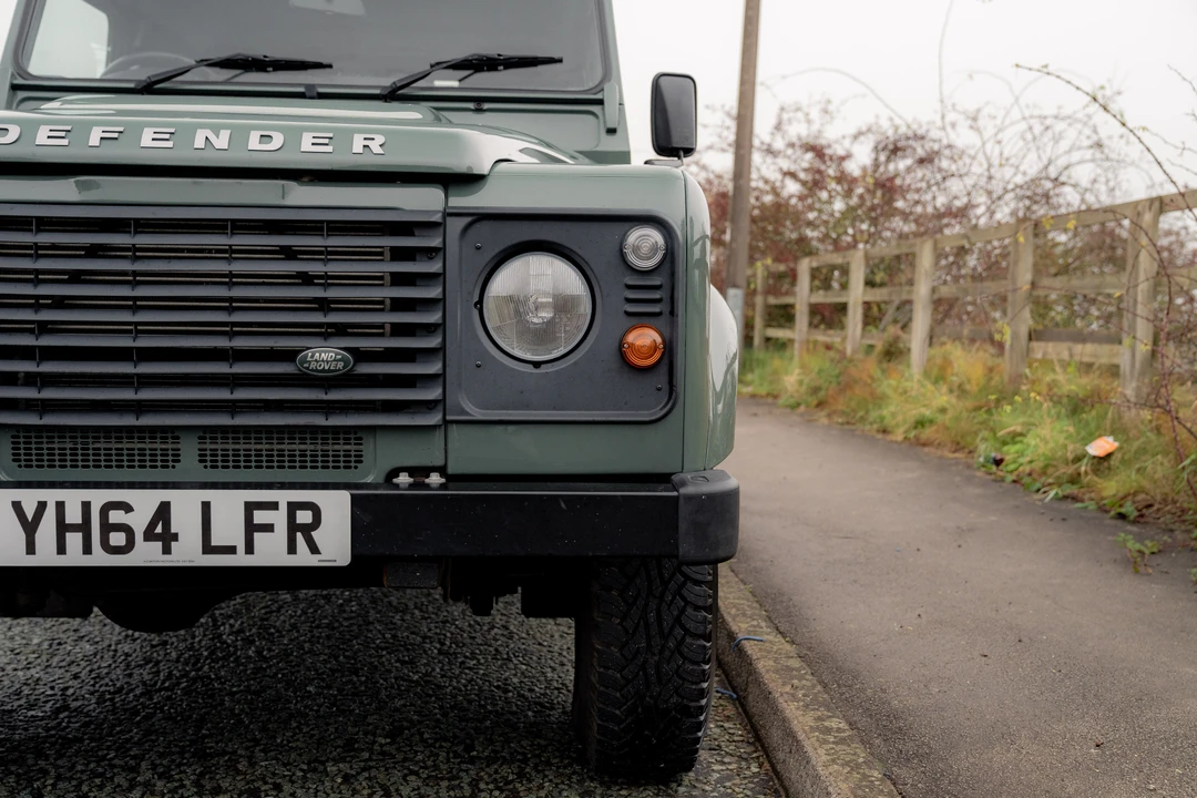 2014 Land Rover Defender 90 - Image 27 of 31