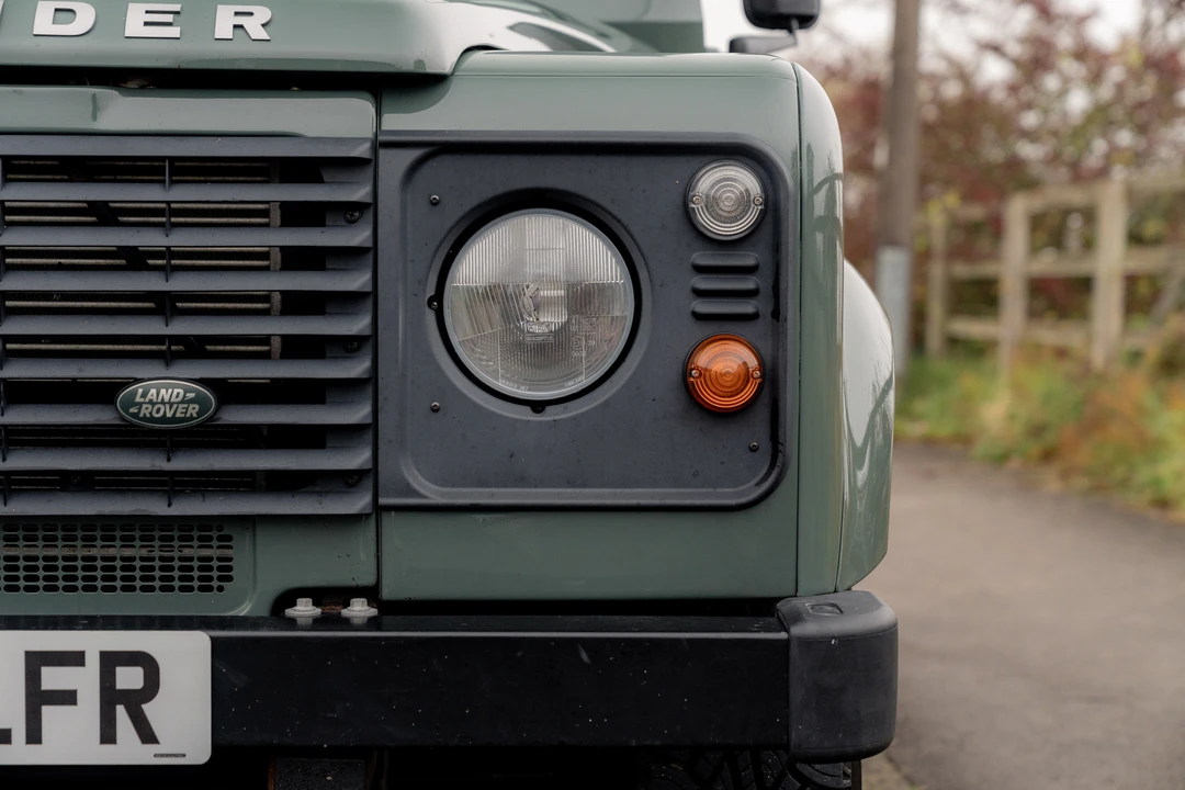 2014 Land Rover Defender 90 - Image 28 of 31