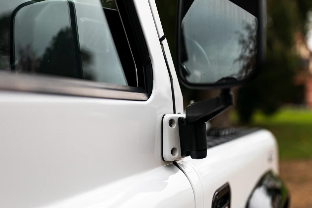 2014 Land Rover Defender 90 - Image 17 of 31