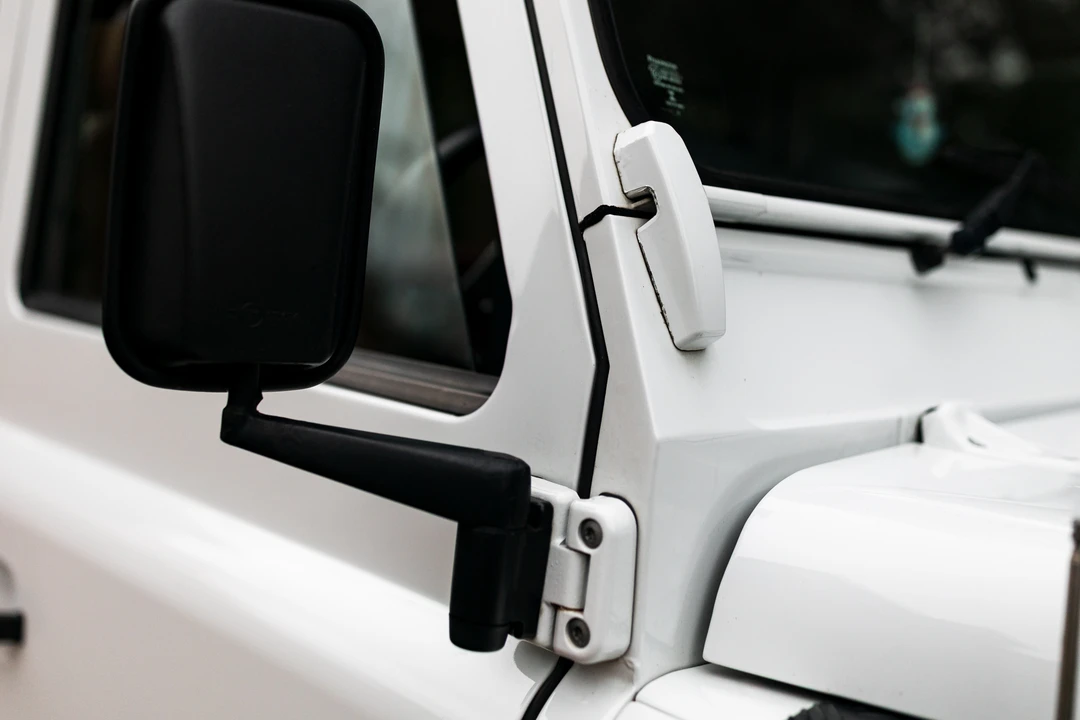 2014 Land Rover Defender 90 - Image 19 of 31