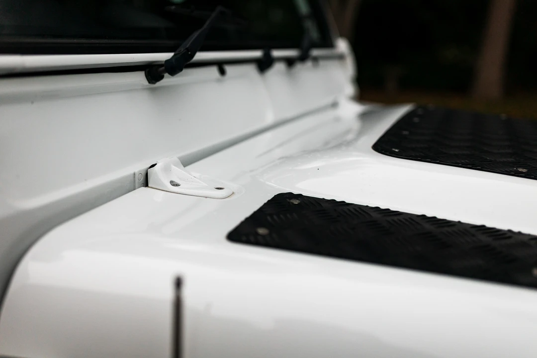 2014 Land Rover Defender 90 - Image 20 of 31