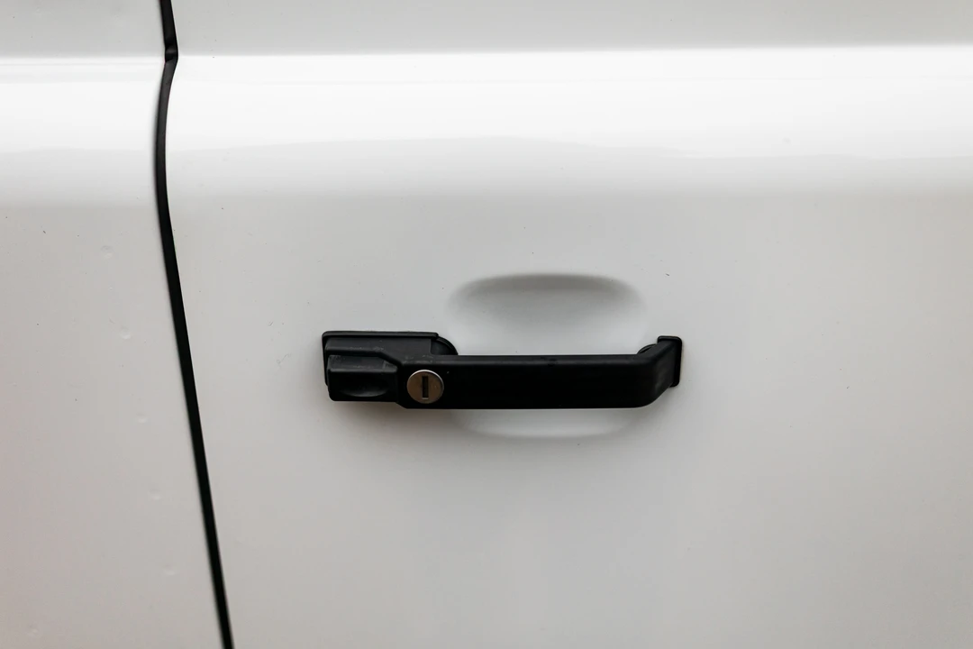 2014 Land Rover Defender 90 - Image 21 of 31