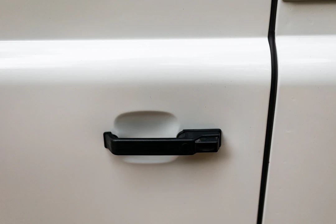 2014 Land Rover Defender 90 - Image 25 of 31