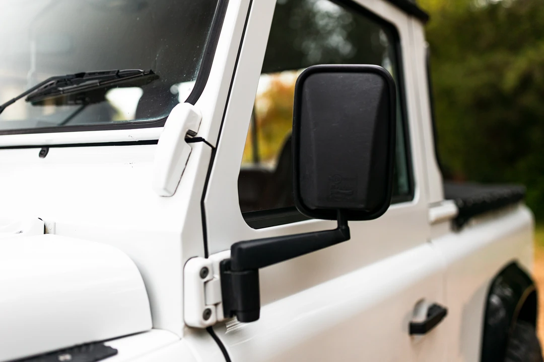 2014 Land Rover Defender 90 - Image 26 of 31