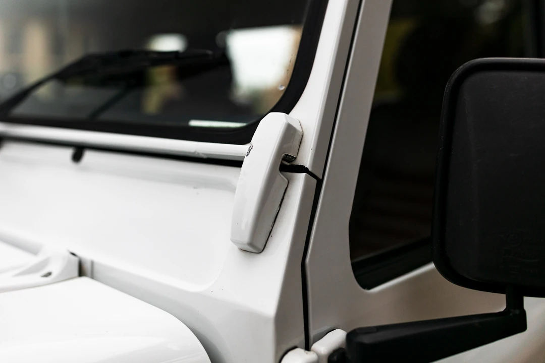 2014 Land Rover Defender 90 - Image 27 of 31