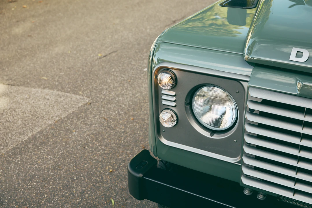 2014 Land Rover Defender 90 - Image 14 of 31
