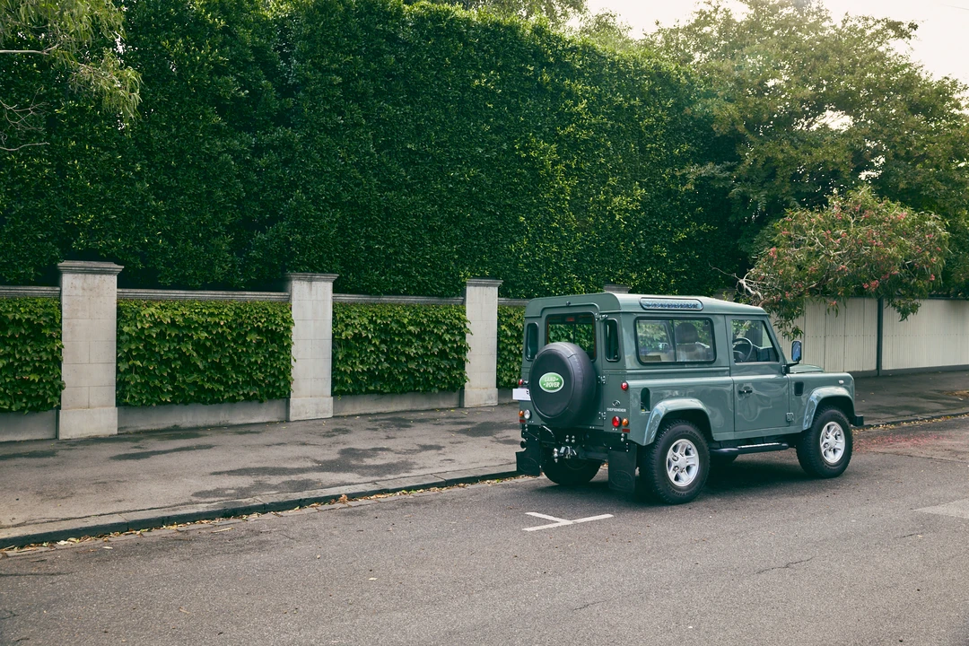 2014 Land Rover Defender 90 - Image 7 of 31