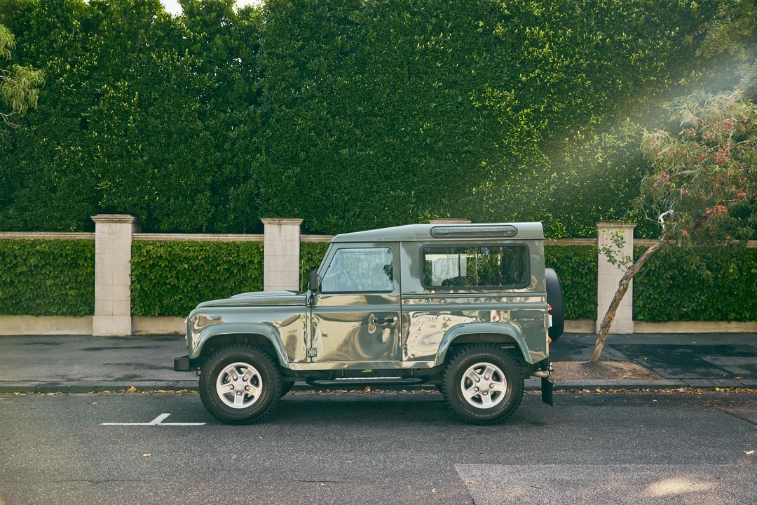 2014 Land Rover Defender 90 - Image 4 of 31