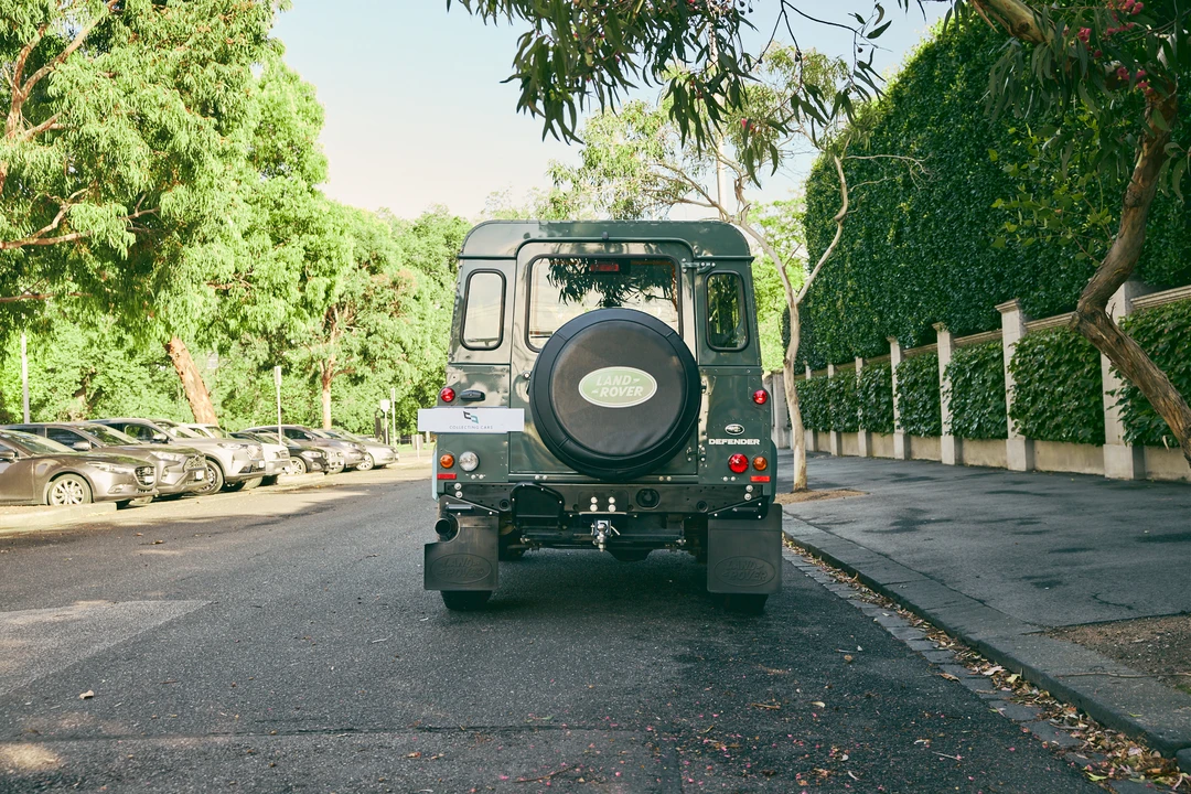 2014 Land Rover Defender 90 - Image 6 of 31