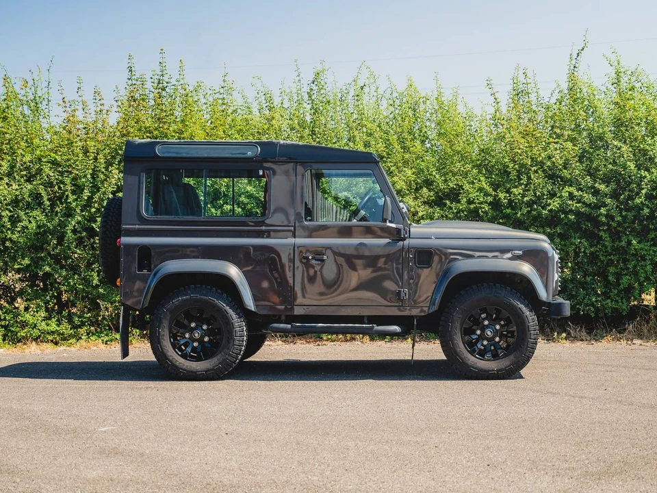 2014 Land Rover Defender 90 - Image 22 of 30