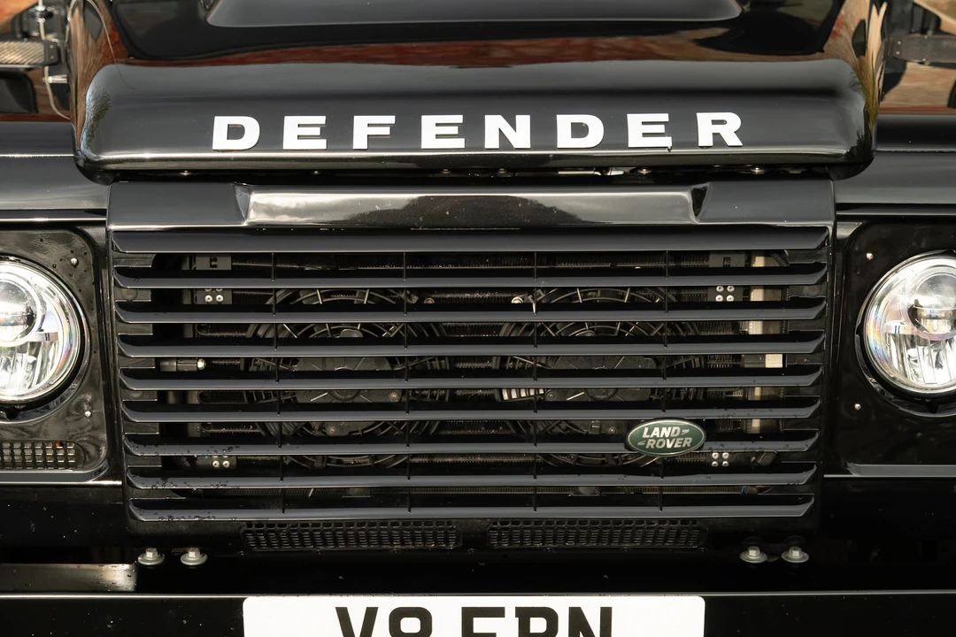 2014 Land Rover Defender 90 - Image 21 of 31
