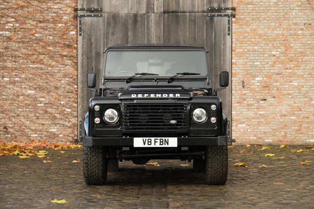 2014 Land Rover Defender 90 - Image 2 of 31