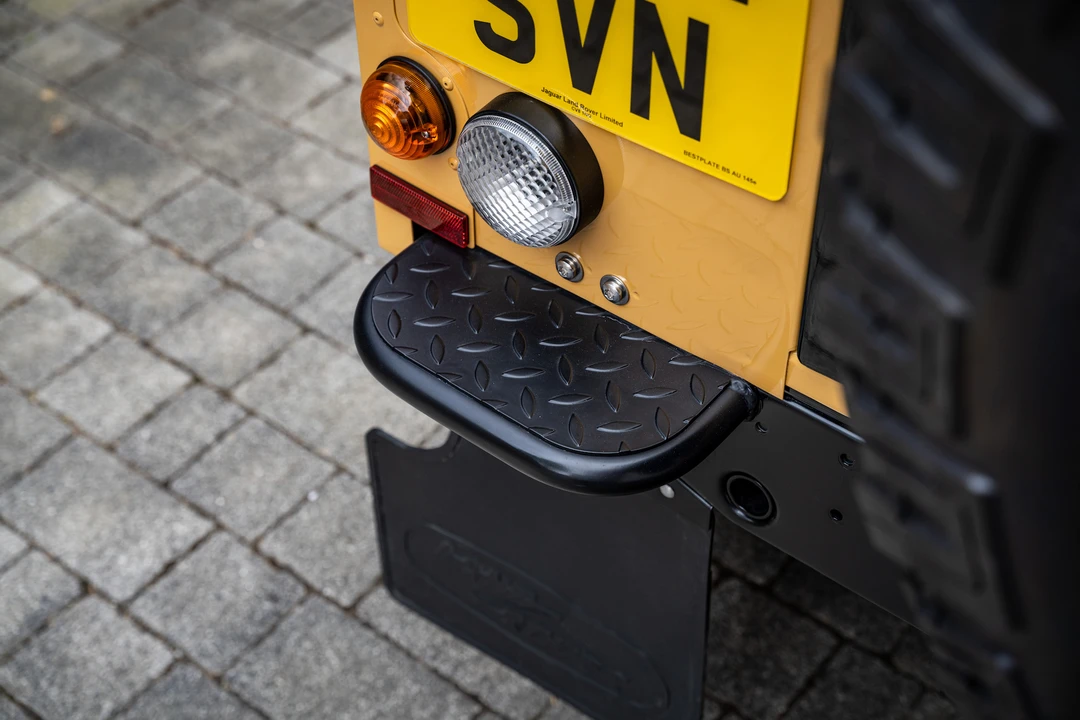 2014 Land Rover Defender 90 - Image 31 of 31