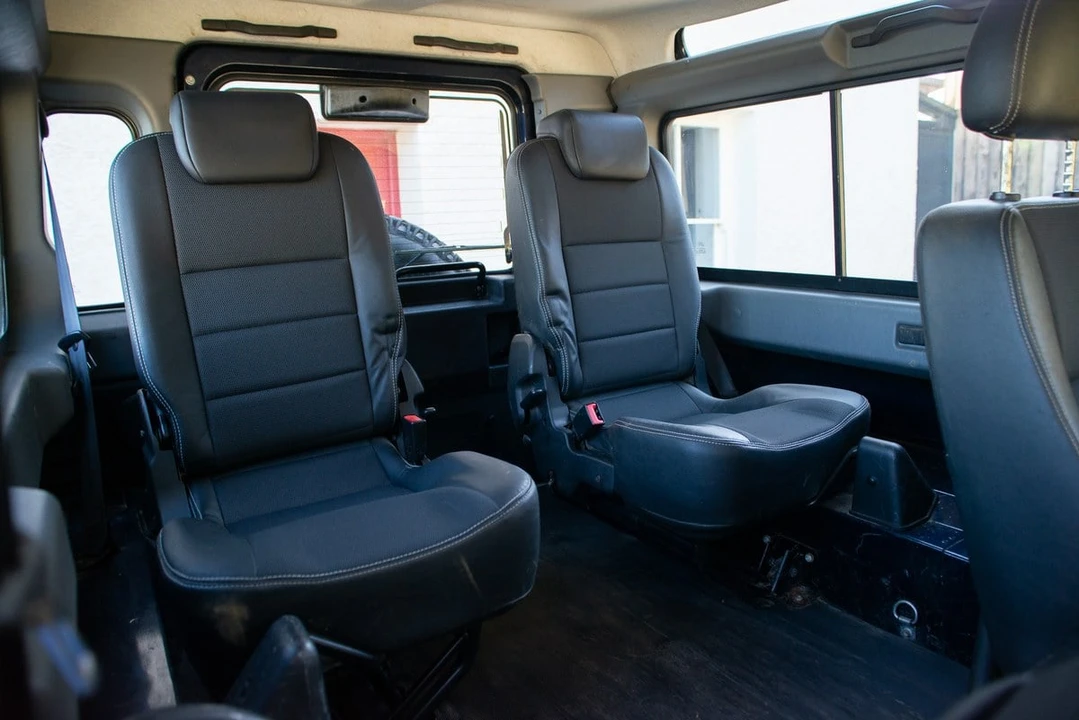 2014 Land Rover Defender 90 - Image 24 of 30