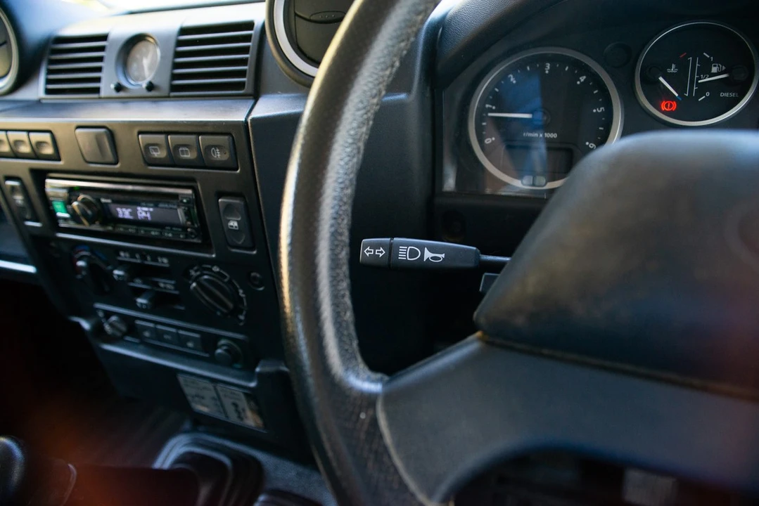 2014 Land Rover Defender 90 - Image 12 of 30