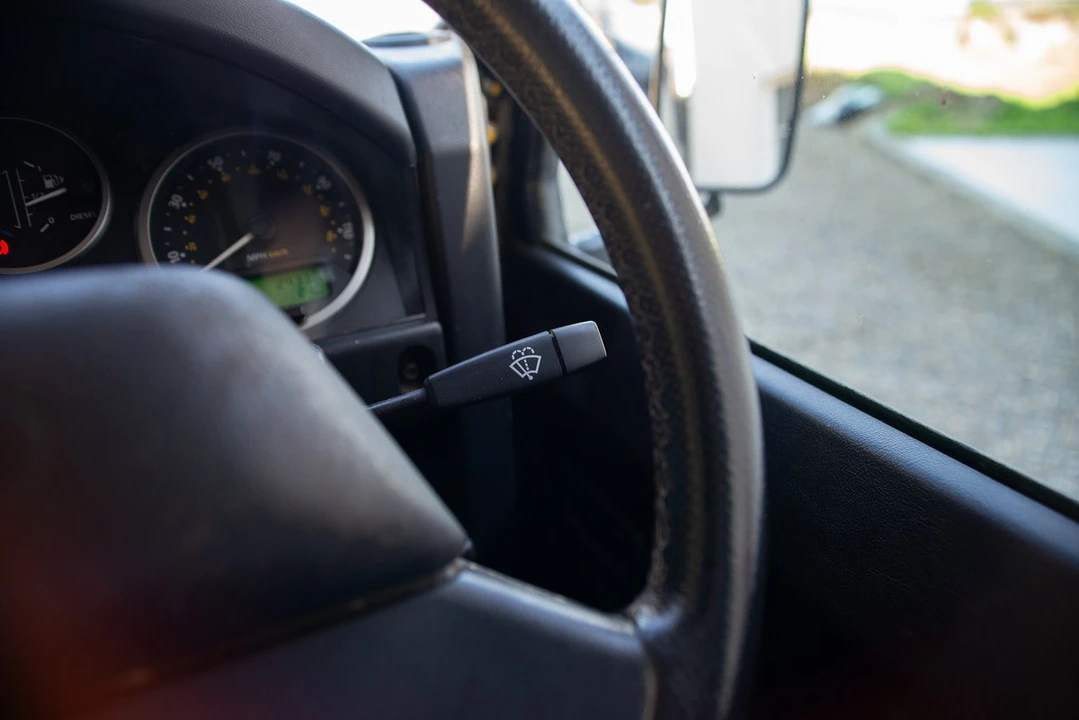 2014 Land Rover Defender 90 - Image 19 of 30