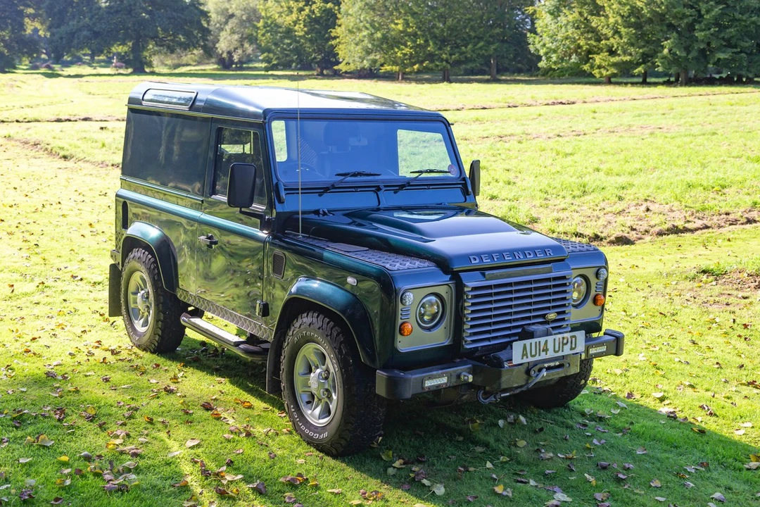 2014 Land Rover Defender 90 - Image 24 of 30