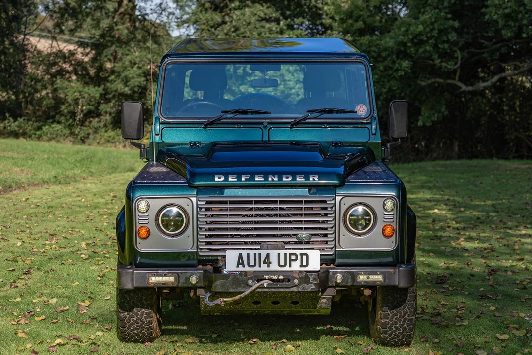 2014 Land Rover Defender 90 - Image 11 of 30