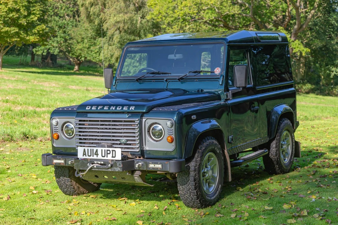 2014 Land Rover Defender 90 - Image 18 of 30