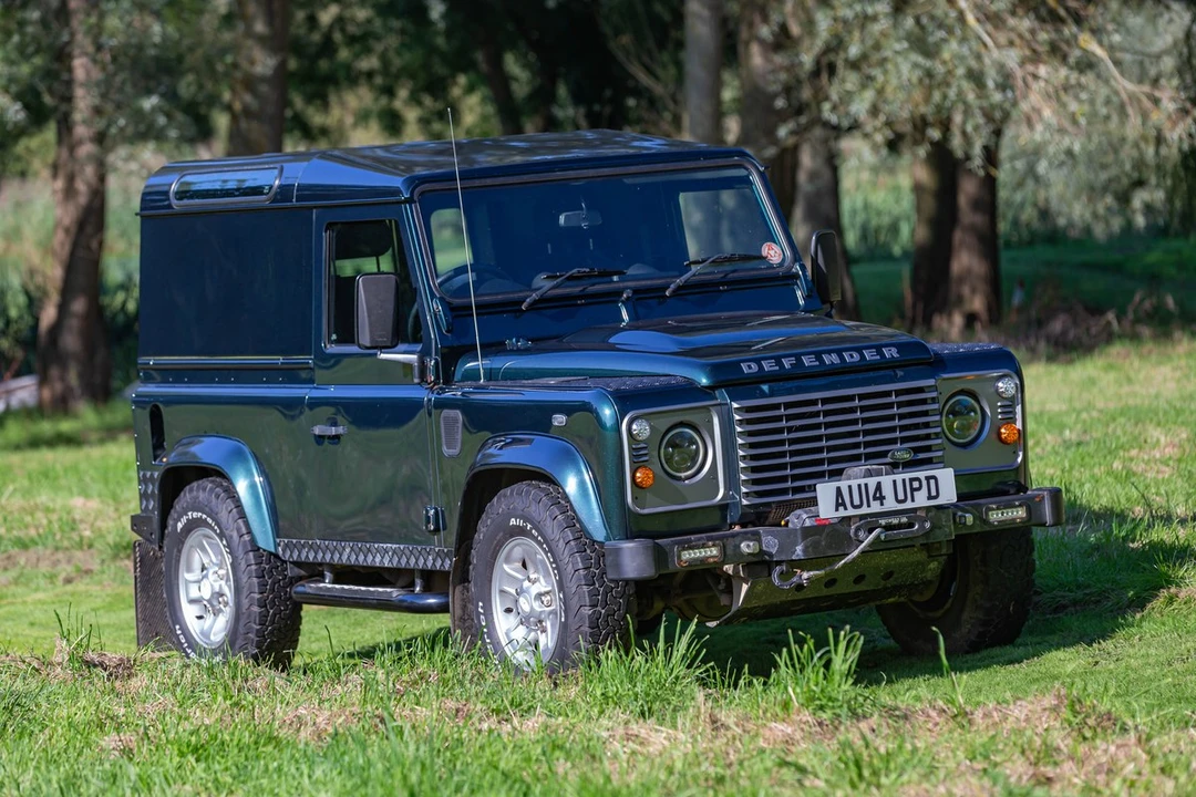 2014 Land Rover Defender 90 - Image 27 of 30