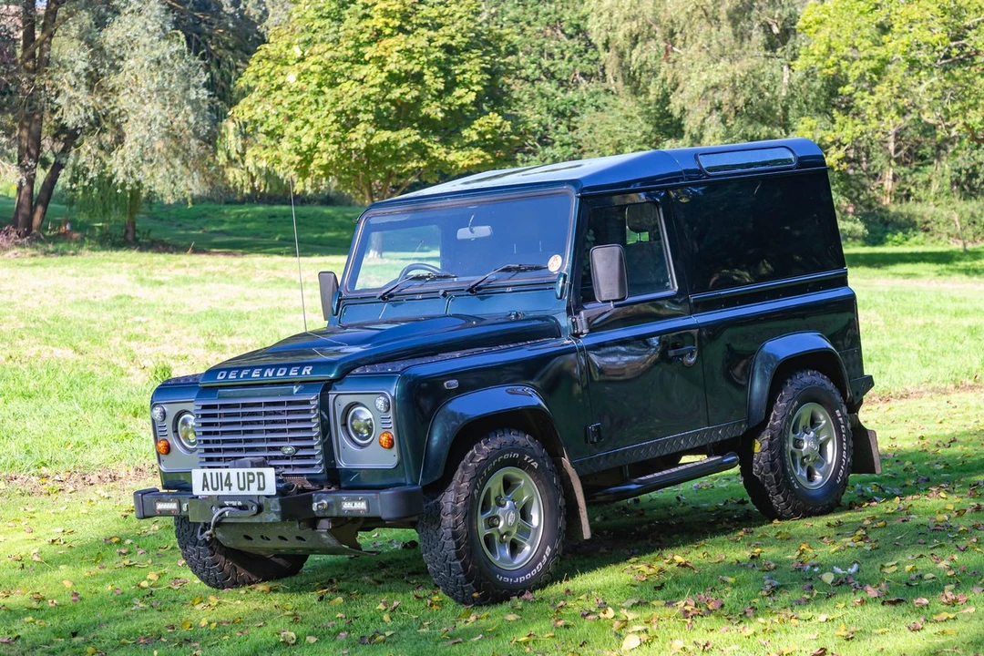 2014 Land Rover Defender 90 - Image 23 of 30