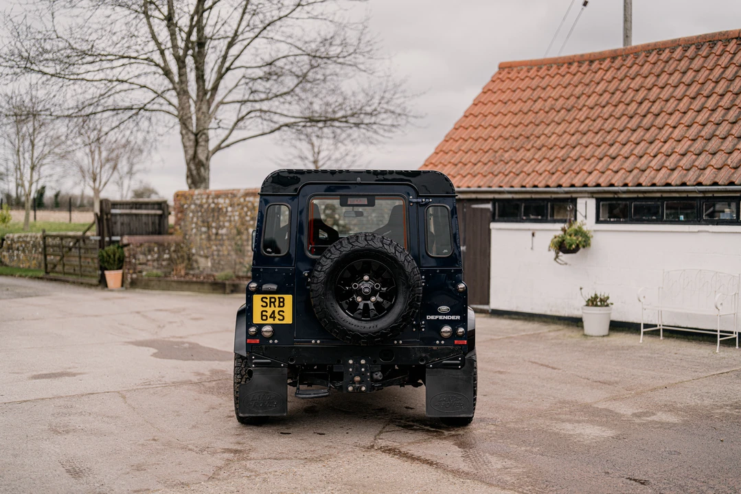 2014 Land Rover Defender 90 - Image 7 of 31