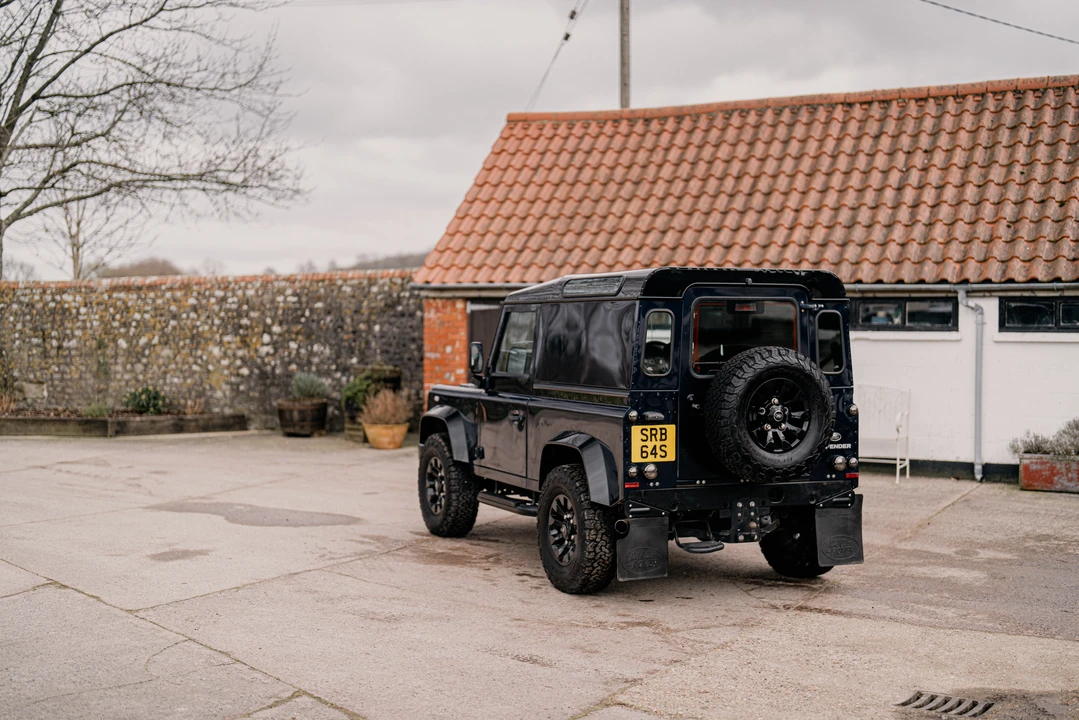 2014 Land Rover Defender 90 - Image 8 of 31