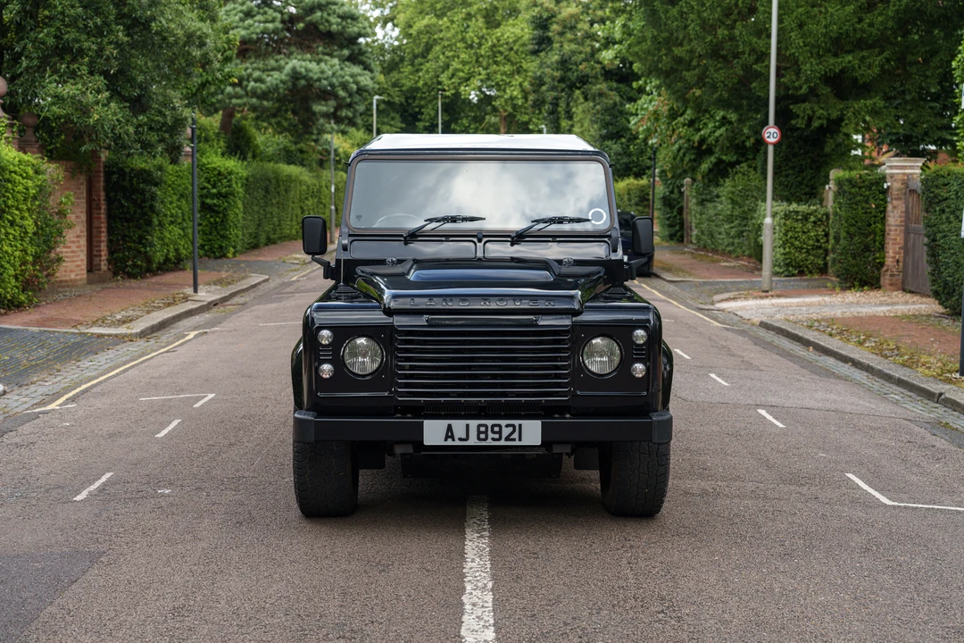 2014 Land Rover Defender 90 - Image 2 of 31