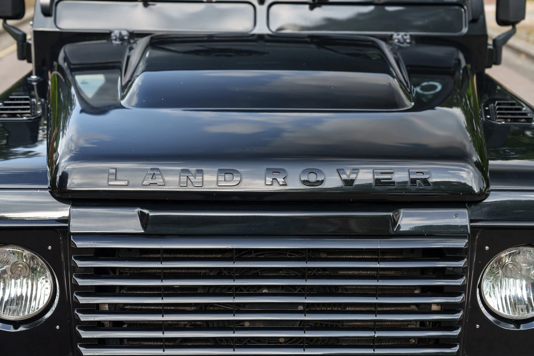 2014 Land Rover Defender 90 - Image 27 of 31