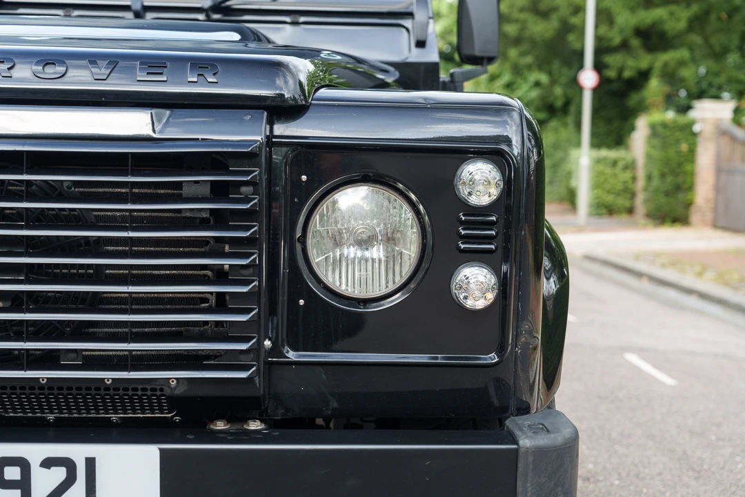 2014 Land Rover Defender 90 - Image 30 of 31